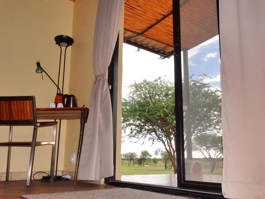 Ovita Wildlife Restcamp Okazize Quarto foto